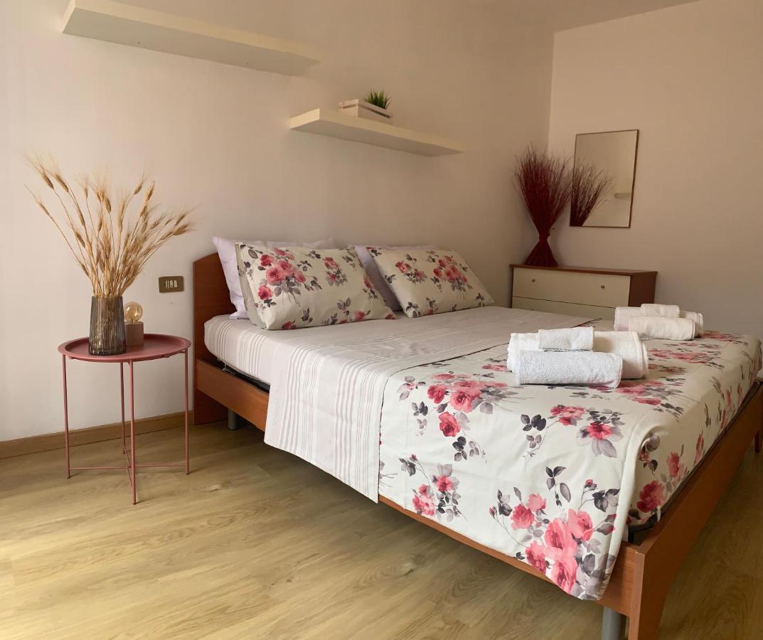 Clo Apartment Toscolano Maderno Exterior foto